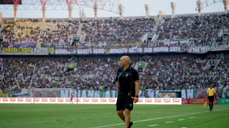 Bernardo Tavares Fokus Bangun Tim Persebaya di Piala Presiden 2026