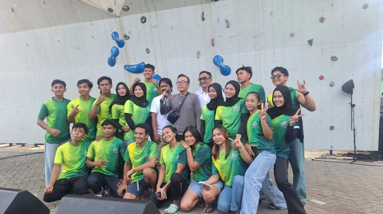 Ari Lasso Nostalgia Dunia Pecinta Alam, Beri Semangat Atlet Jatim