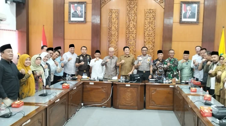 Sidoarjo Perang Lawan Miras Ilegal dan Prostitusi Terorganisasi