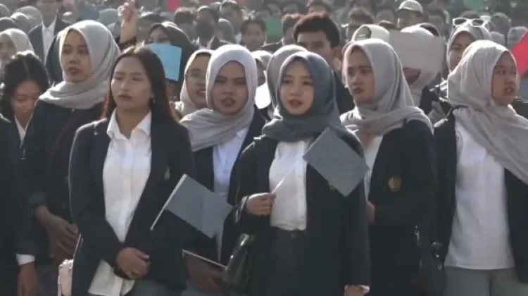 Unesa Berangkatkan 16.000 Mahasiswa pada Periode KKN Semester Gasal 2026