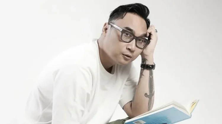Adhitia Sofyan Merilis Single terbaru Bertajuk "Don't You Dare Touch My Kerupuk",