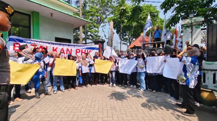 Gelombang PHK Mengancam, Serikat Minta Negara Bertindak Cepat