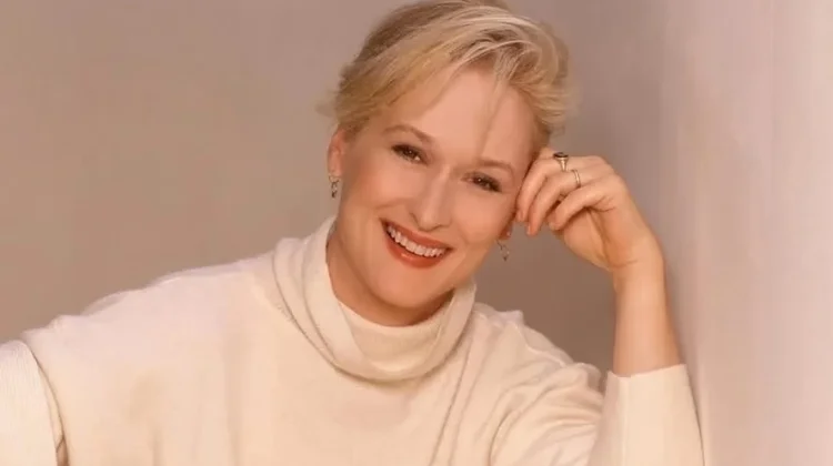 Meryl Streep Lakukan Lelang Amal Property Filmnya