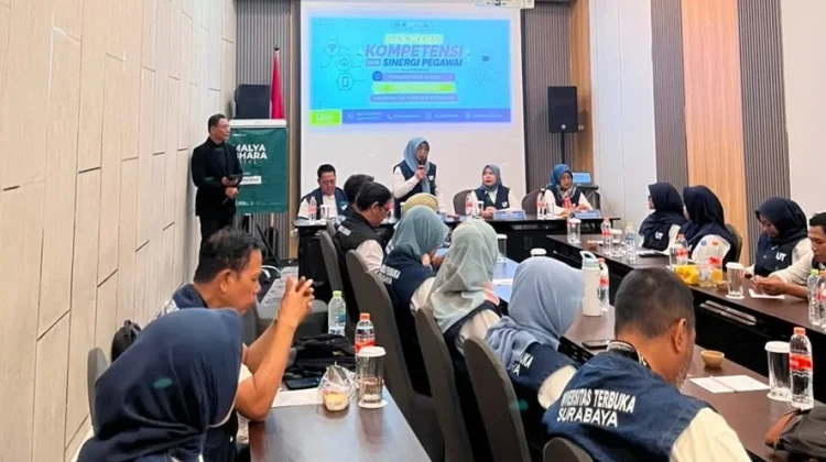 UT Surabaya Perkuat Kompetensi SDM