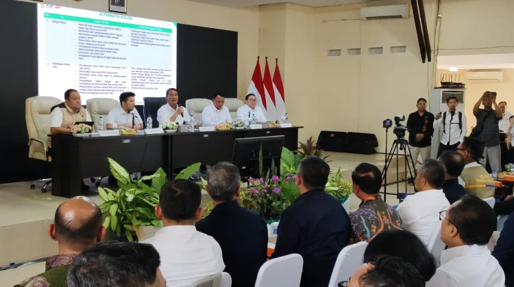 Rakor Perunggasan di Surabaya, Kementan Tegaskan Lindungi 3,8 Juta Peternak