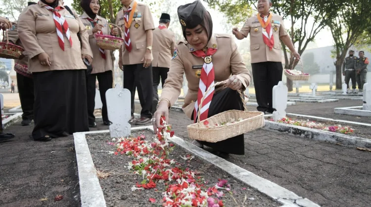 Wabup Mimik Teguhkan Pengabdian di Hari Pramuka