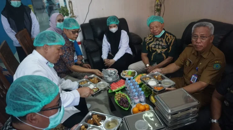 MBG Bantu Siswa SMAN Wonoayu Fokus Belajar