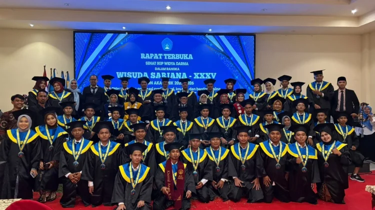 188 Lulusan IKIP Widya Darma Surabaya Siap Berkontribusi di Masyarakat