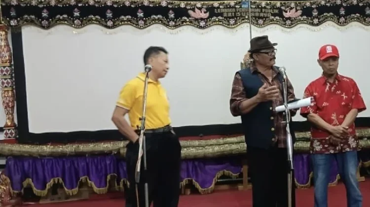 Tim Kesenian RRI Surabaya Menggelar Rekaman Ludruk Lakon "Sekongkol Jahat"