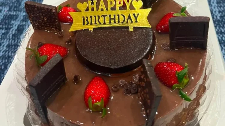 Puding Tart "Puding Surabaya" Jadi Kejutan Ulang Tahun yang Lebih Sehat
