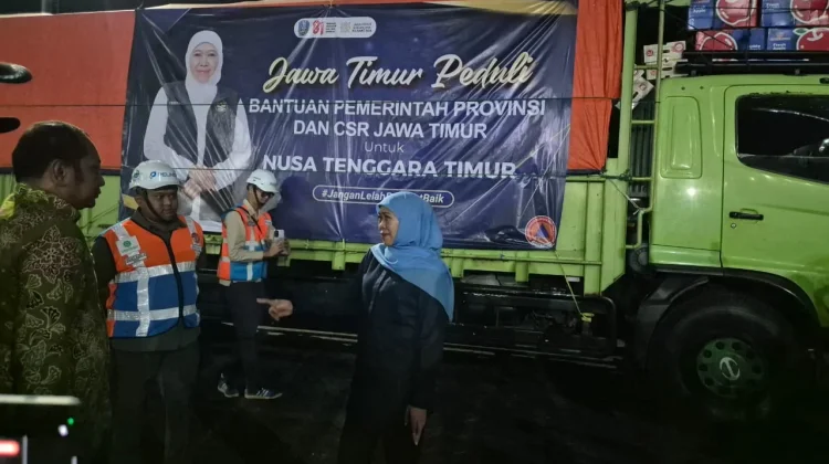 Gubernur Khofifah Lepas Bantuan Kedua bagi Korban Gempa NTT