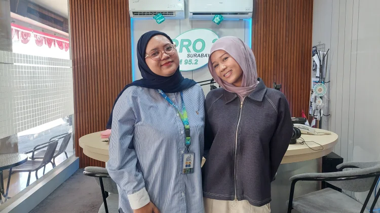 Sesha Haidar Kembangkan Kreativitas lewat Workshop Bunga Kawat Bulu