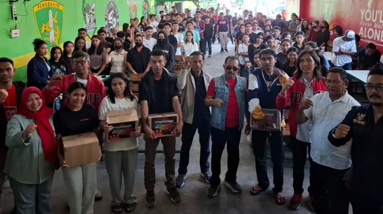 Ribuan Mahasiswa NTT di Surabaya Terdampak Gempa, PDIP Salurkan Bantuan