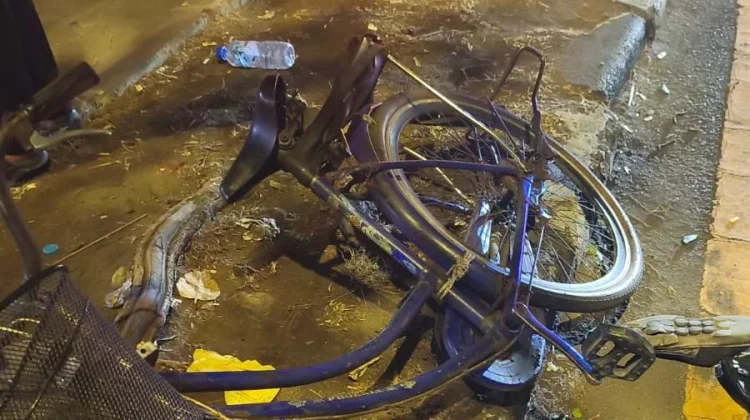 Lansia Naik Sepeda Tertabrak Truk di Kludan