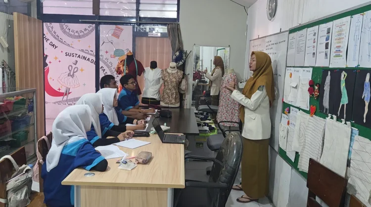 Dorong Kemandirian, SLB B Negeri Karya Mulia Surabaya Perkuat Pembekalan Vokasi