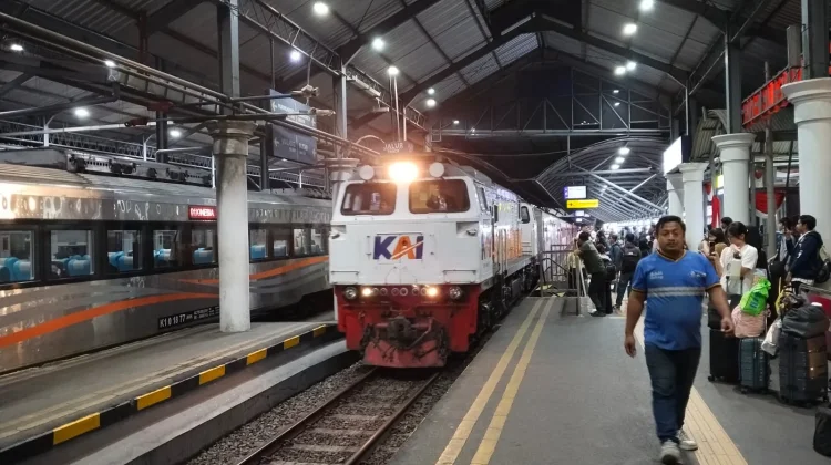 Libur Maulid Nabi, KAI Daop 8 Surabaya Layani 36.755 Penumpang dalam Sehari