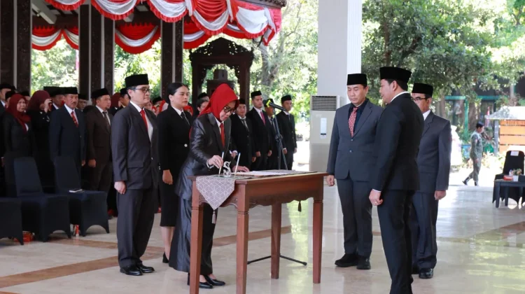 Bupati Subandi Rombak Pejabat, Percepat Pembangunan Sidoarjo