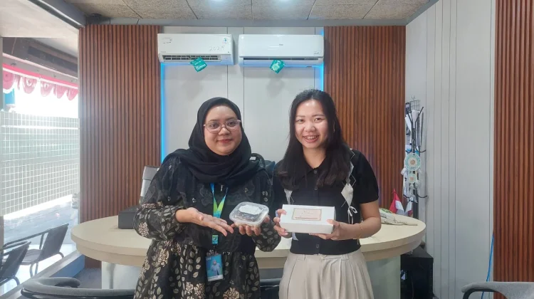 Tugas Kuliah Berlanjut Jadi Usaha, Yen Yen Tekuni Bisnis Kuliner