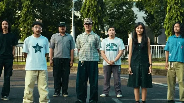 STARRCY Rilis Album Debut “Last In Bloom” : Rekam Cerita Balada Masa Muda