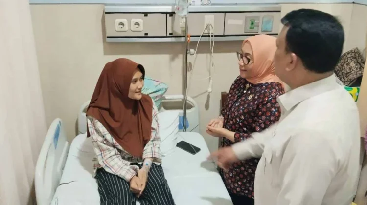 Pemerintah Pusat Pantau Ketat Kasus Santri Keracunan di Sidoarjo