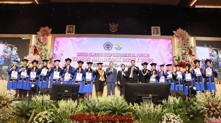 Unitomo Wisuda 1.059 Lulusan, Siap Kontribusi Wujudkan Masa Depan Bangsa