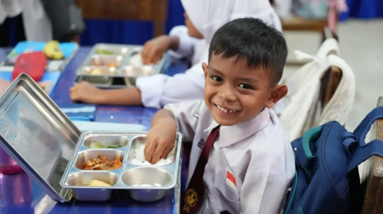 Guru Diharapkan Jadi Role Model Edukasi Gizi melalui Makan Bersama Siswa
