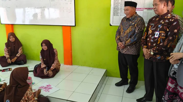 Revitalisasi 127 Sekolah Sidoarjo Didorong Percepat Pemerataan Pendidikan