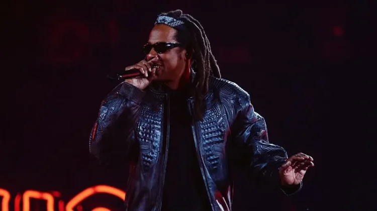 Kejutan Jay-Z Gandeng Justin Timberlake Demi Holy Grail dalam Konser di Paris