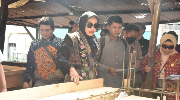 Wabup Sidoarjo Soroti Proyek Molor Pasar Taman