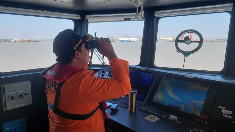 Virgo Transport Hilang Kontak, SAR Surabaya Terjunkan Kapal dan Helikopter