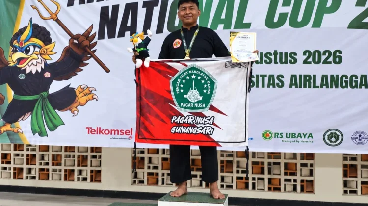 Siswa SMATAG Surabaya Nihzam Juara Pencak Silat Nasional