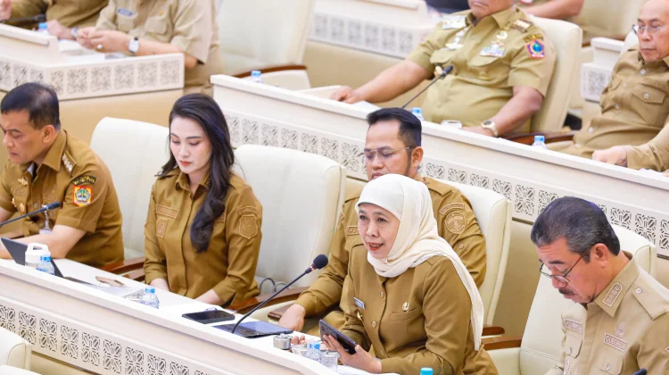 Gubernur Khofifah Bahas Sinkronisasi LP2B dan Industrialisasi Jatim