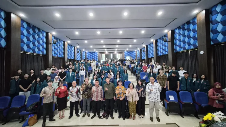 FH Ubaya dan Kemlu RI Perkuat Tri Dharma Perguruan Tinggi
