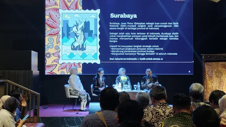 Batik Berlayar Jadi Agenda Utama Hari Batik Nasional 2026 di Surabaya