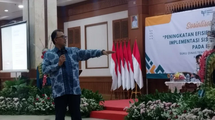 Guru Besar ITPLN: PLTS 100 GWp Harus Terintegrasi