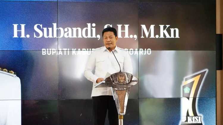 Bupati Sidoarjo Minta Sekolah Tak Bebani Wali Murid