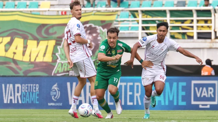 Gol Hamra Hehanusa, Gagalkan Kemenangan di Depan Mata Persebaya