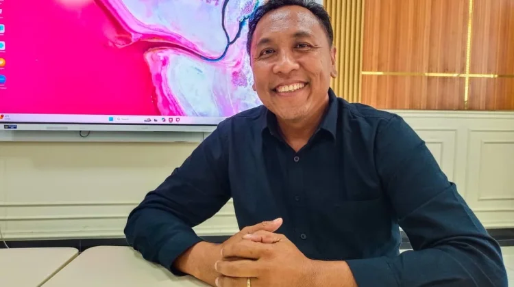 Rawat Ratusan ODGJ, ‘Polisi Baik’ Pak Pur Kini Kuliah S-2 Psikologi di Unesa