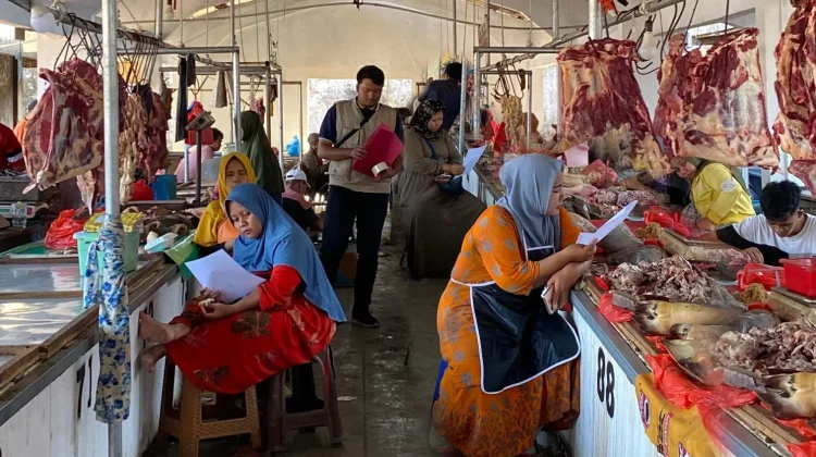 RPH Surabaya Pastikan Daging ASUH, Masyarakat Bisa Cek Lapak Mitra
