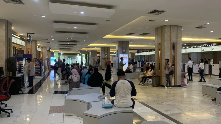 Analis Kebijakan Publik Unair Soroti Rencana Pemindahan Layanan ASN ke Balai RW