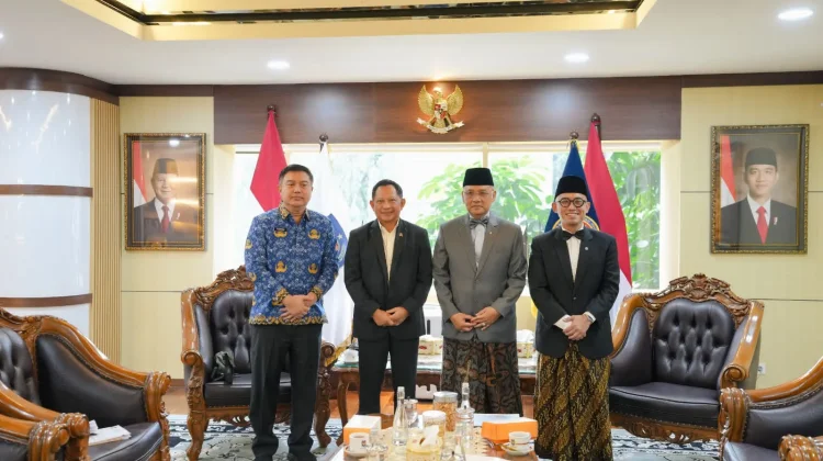 Kemenhaj dan Kemendagri Padankan Data Jemaah Haji Masa Tunggu