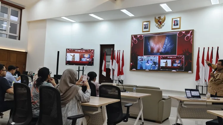 RSUP Kemenkes Surabaya Gelar Live Surgery Bedah Jantung Perdana