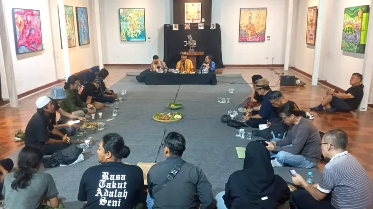 Membaca Kota lewat Material dan Karya Seni: Seniman Berbagi Kisah di Galeri DKS
