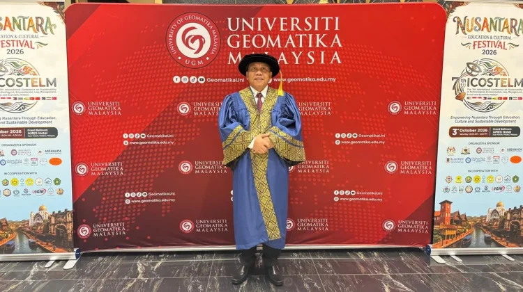 Tokoh Pesantren Entrepreneur Nasional Raih Guru Besar Internasional