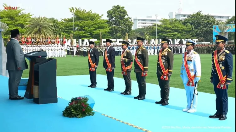 Presiden Prabowo Anugerahkan Bintang Mahaputera kepada Tujuh Tokoh TNI