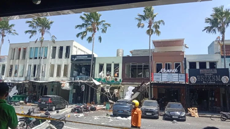 Ledakan Ruko di Pakuwon City, 20 Ruko dan 12 Kendaraan Rusak