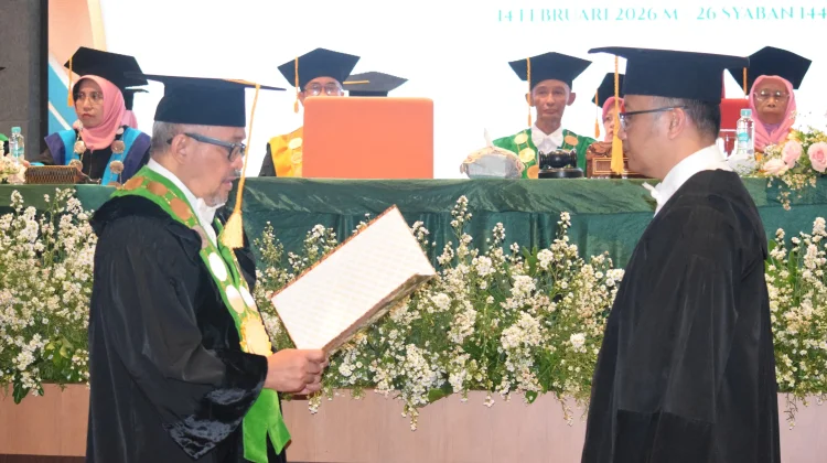 Unusa Kukuhkan Prof Yusak sebagai Guru Besar Manajemen