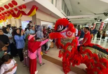 Semarak Barongsai, KAI Daop 8 Surabaya Tebar Kebahagiaan Imlek 2026