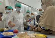 Menko Pangan Tegaskan MBG Tetap Jalan saat Ramadan