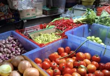 Harga Bapok di Pasar Dukuh Kupang Sebagian Besar Alami Penurunan